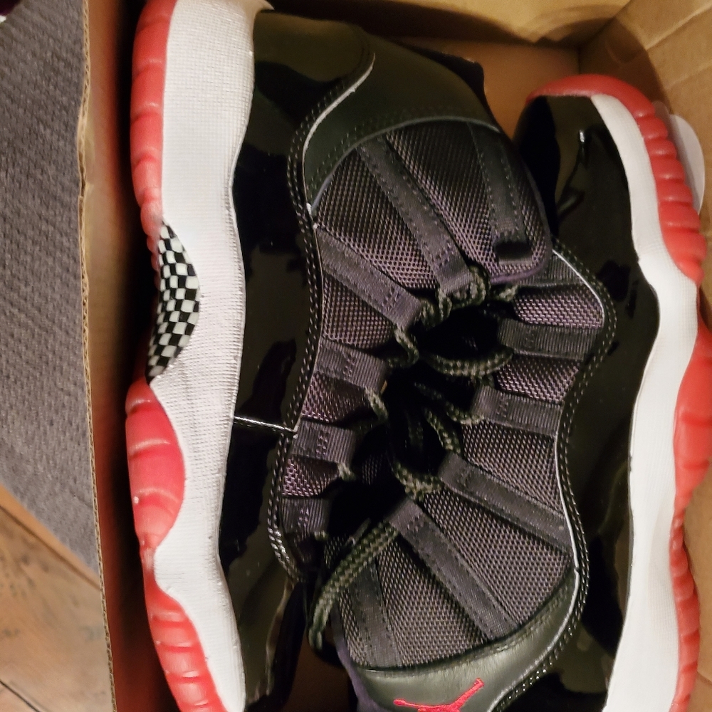 Jordan 11's Bred sz4